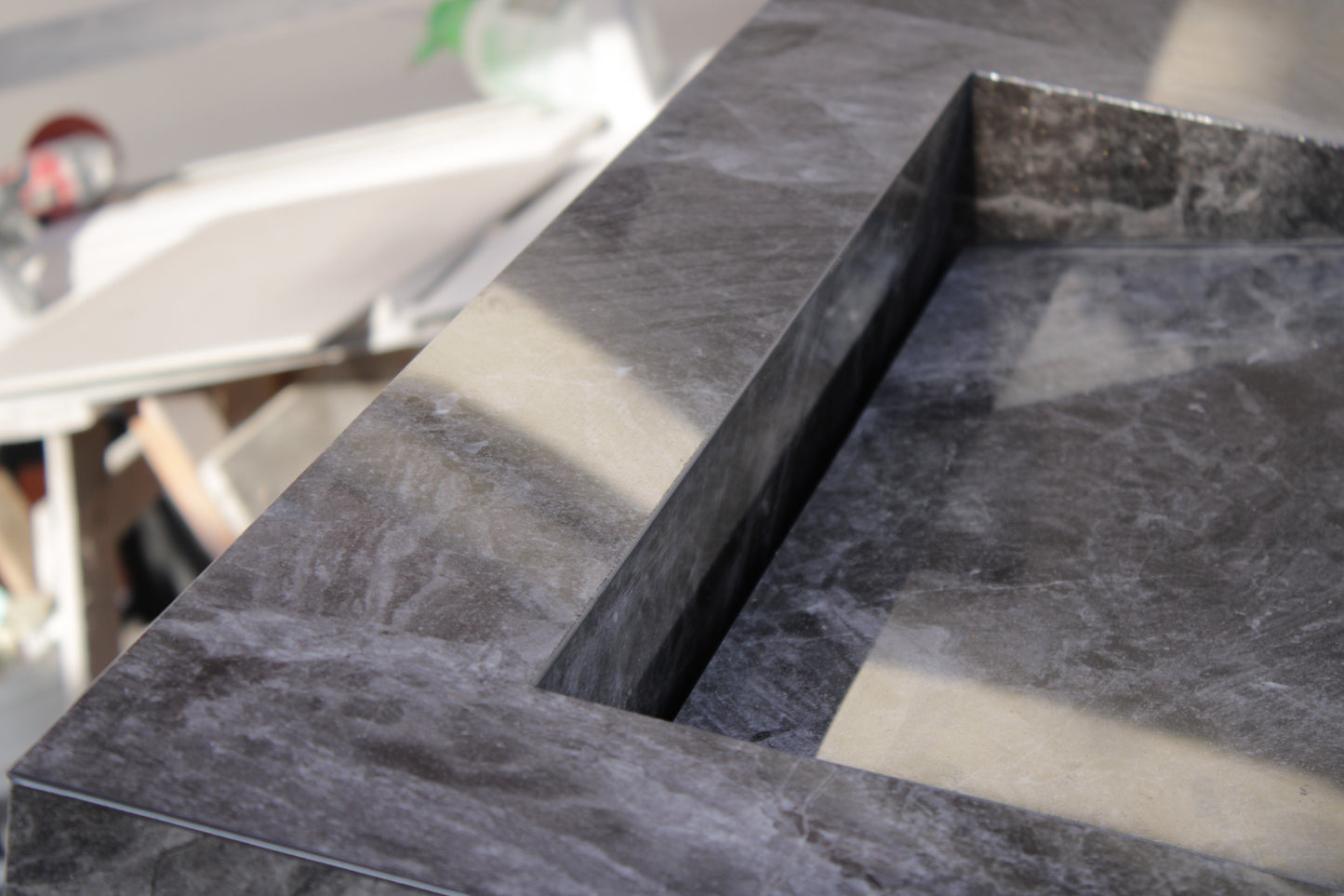 Lavatório em porcelanato marmore cinza 120x50x15