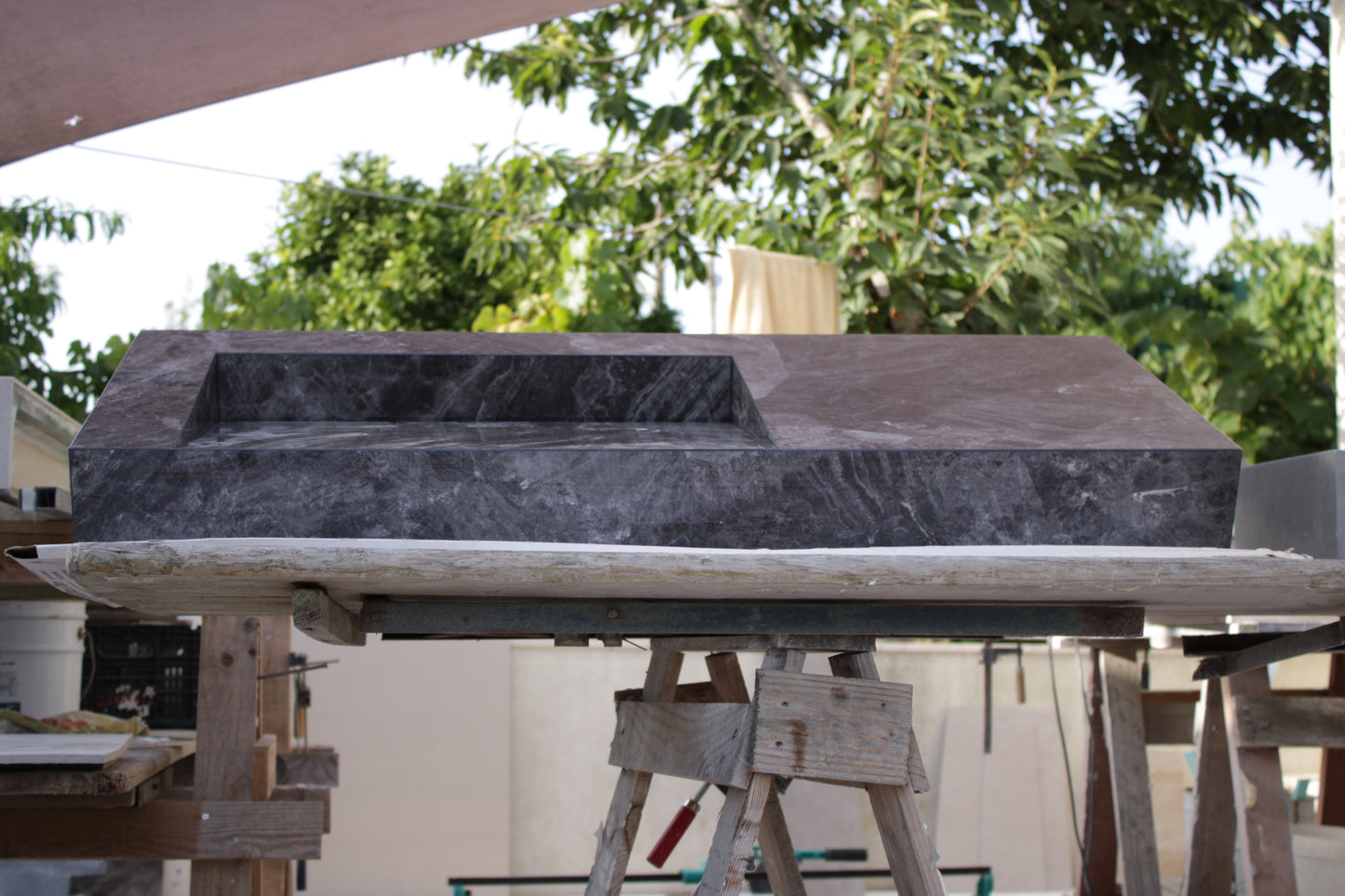 Lavatório em porcelanato marmore cinza 120x50x15