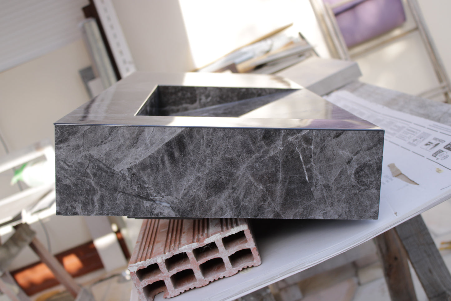Lavatório em porcelanato marmore cinza 120x50x15